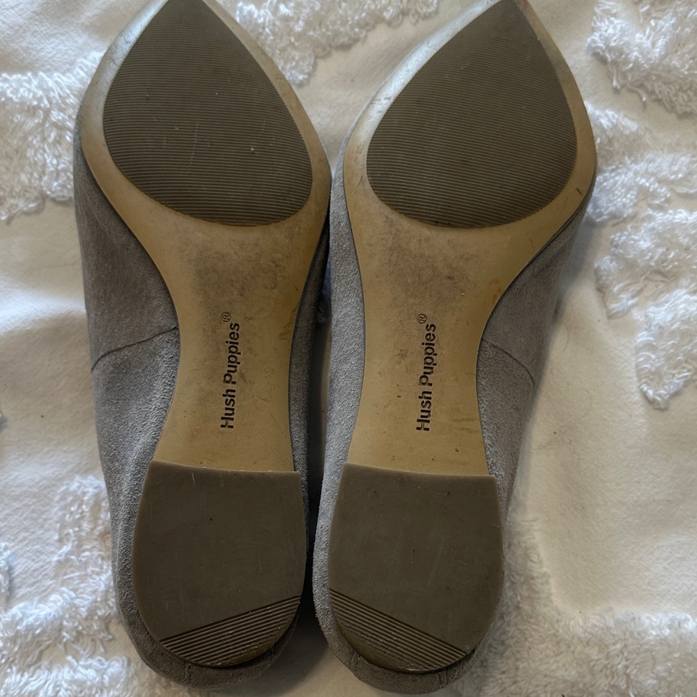 Hush Puppies Women's Suede Gray Flats - Picture 5 of 6